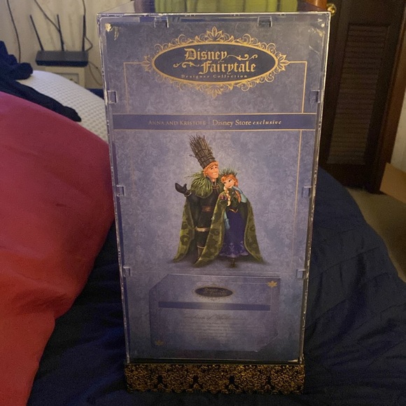 Disney limited edition Anna and Kristoff designer dolls - Picture 4 of 8